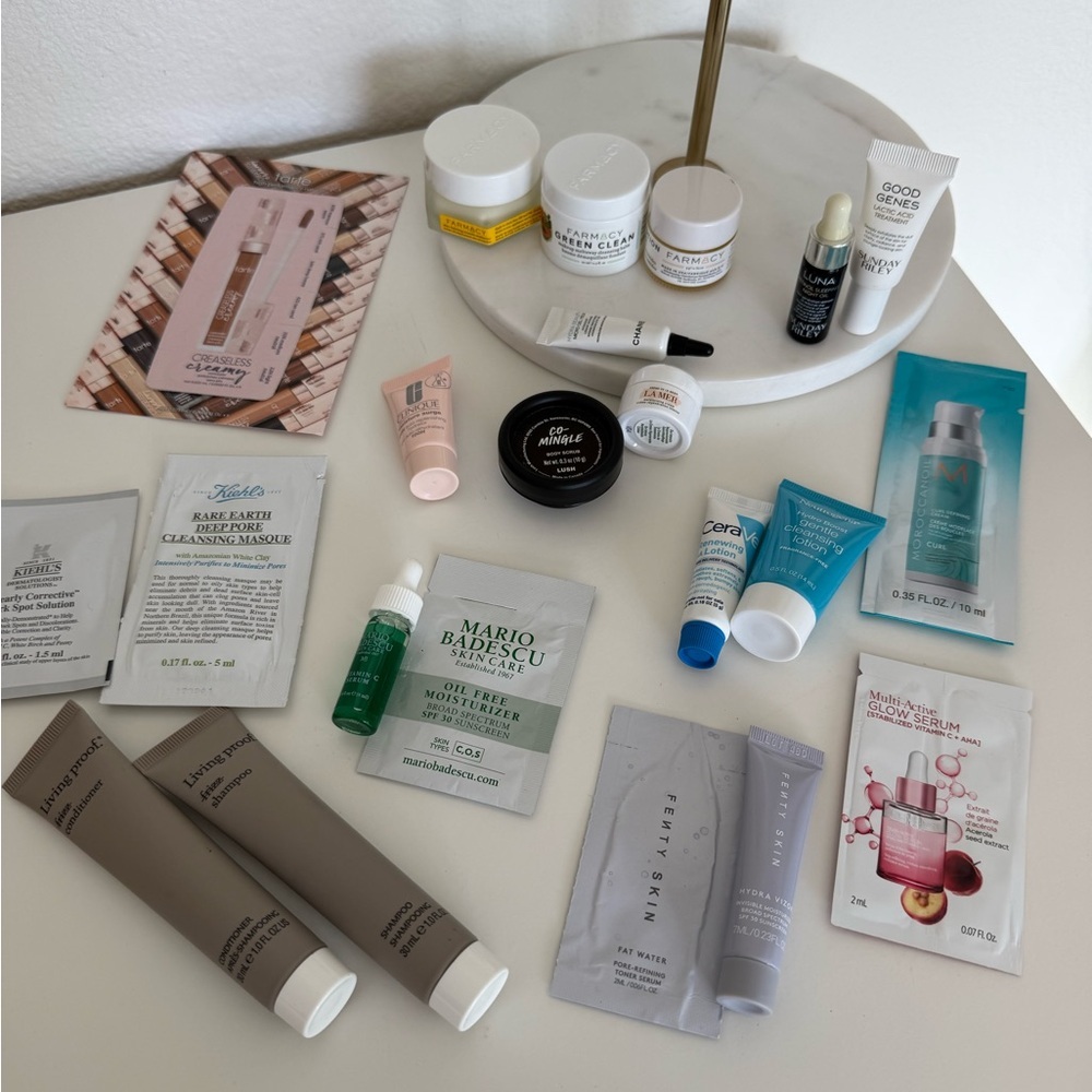 NWT 22 items Assorted Women’s Skincare Sample Set – Multiple Brand